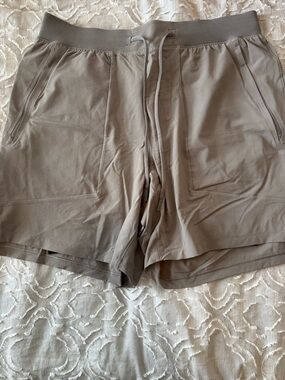 License to Train Lined Shorts 7”